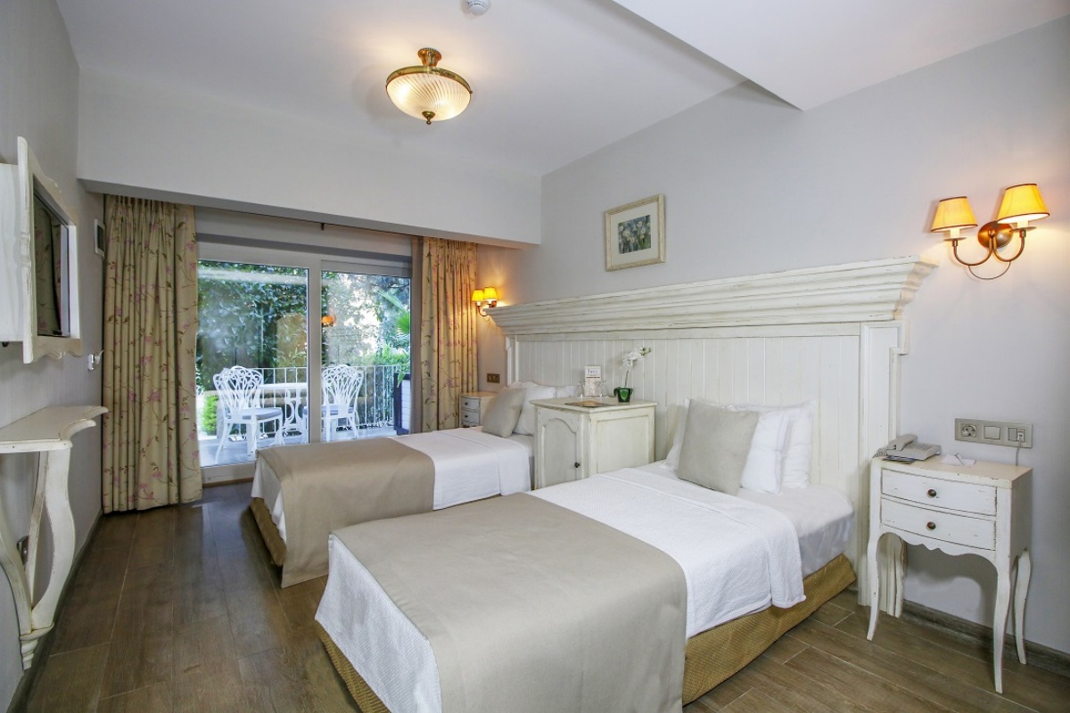 Standart Deniz Manzaralı Oda